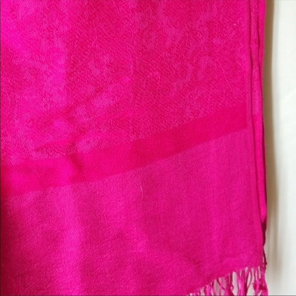 Scarf/Wrap - Picture 6 of 6